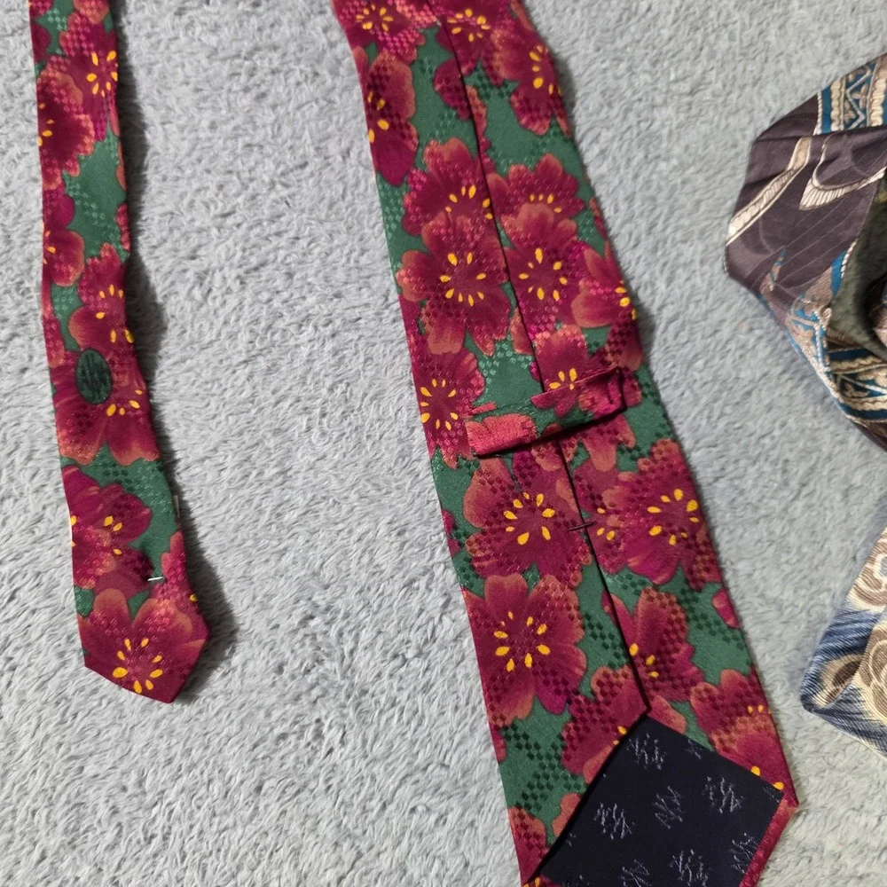 Anne Klein Mens One‎ Size Necktie Green Burgundy Floral Silk Hand Finished Tie